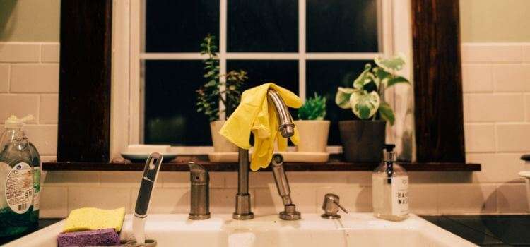 Unblocking the mysteries of the clogged kitchen sink