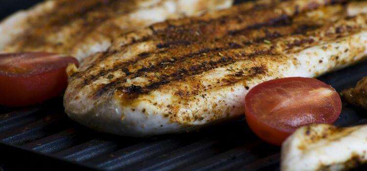 How long to cook chicken breast in the oven for