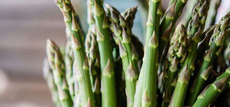 How long to cook frozen asparagus in oven